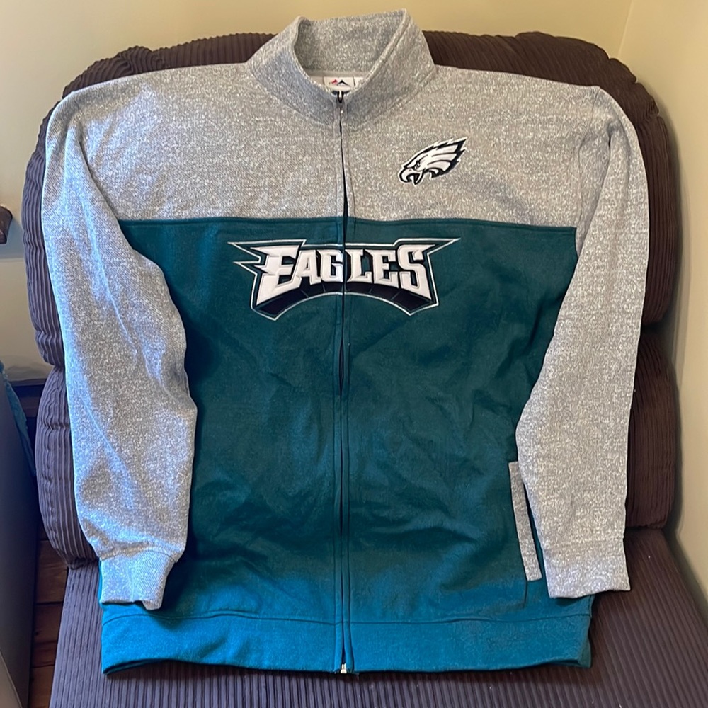 Men’s size 3XLT Philadelphia Eagles Zip-up Light Jacket